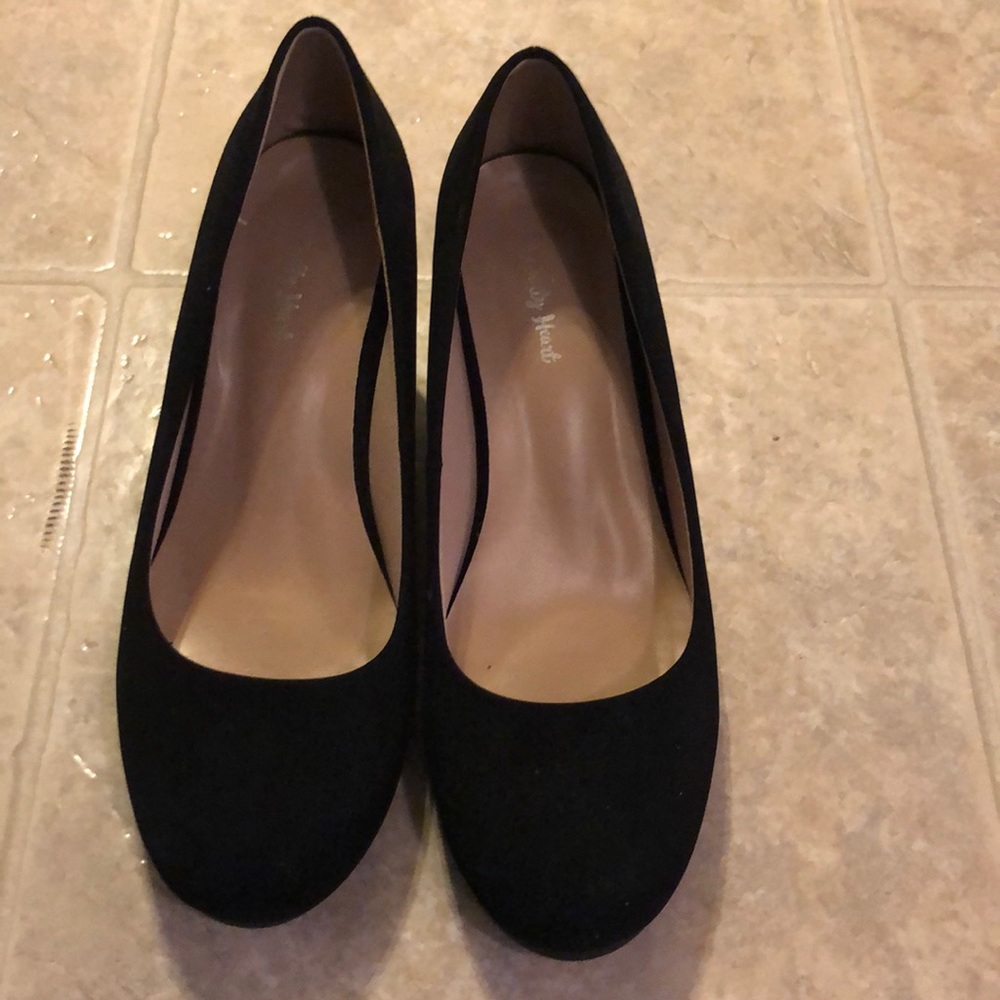 Black Suede Material Wedges